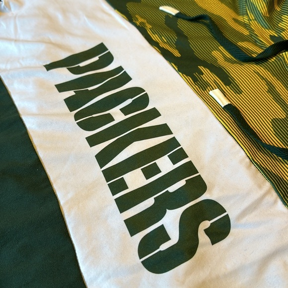 Green Bay Packers Lightweight hooded long sleeve - Picture 6 of 11